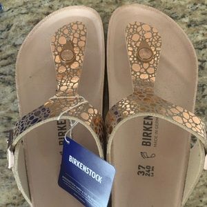 SOLD! Birkenstock Gizeh size 37